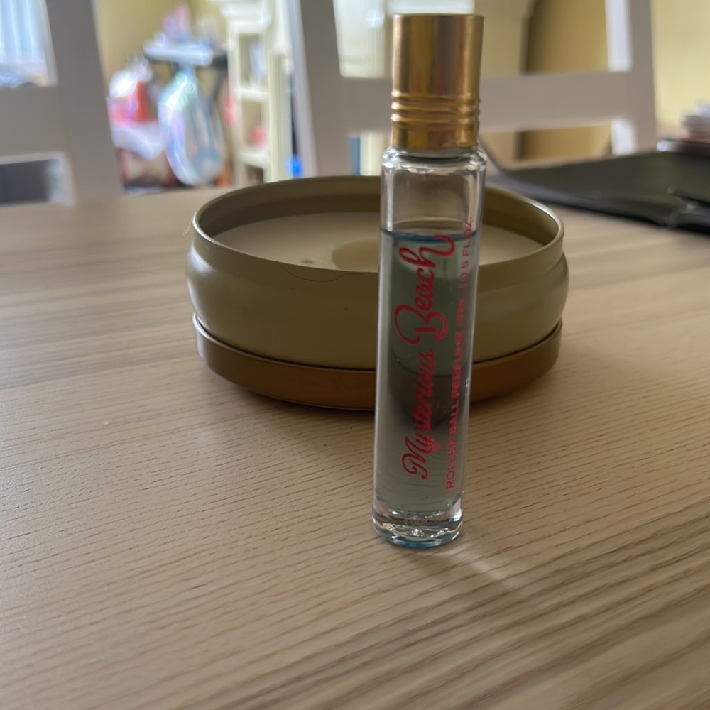 Mysterious Beach perfume